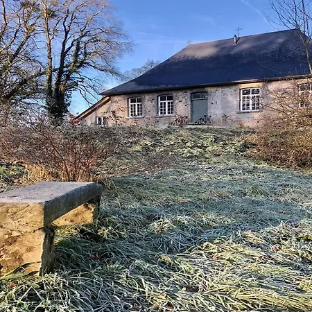 度假居 Historic Gardener S House In Haltinne Gesves