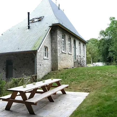 Historic Gardener S House In Haltinne