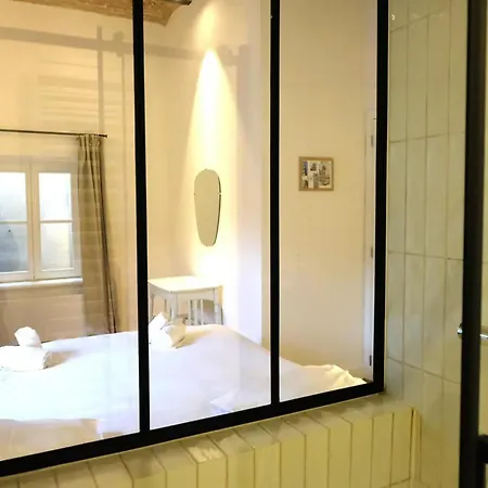 Historic Gardener S House In Haltinne