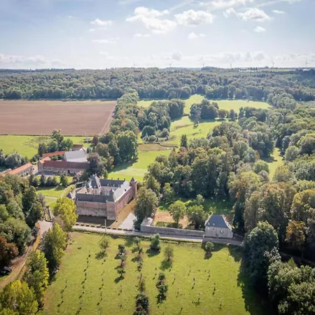 Historic Gardener S House In Haltinne Hébergement de vacances